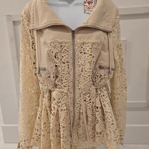 Buckle Gimmick Cream Crochet Lace Utility Jacket